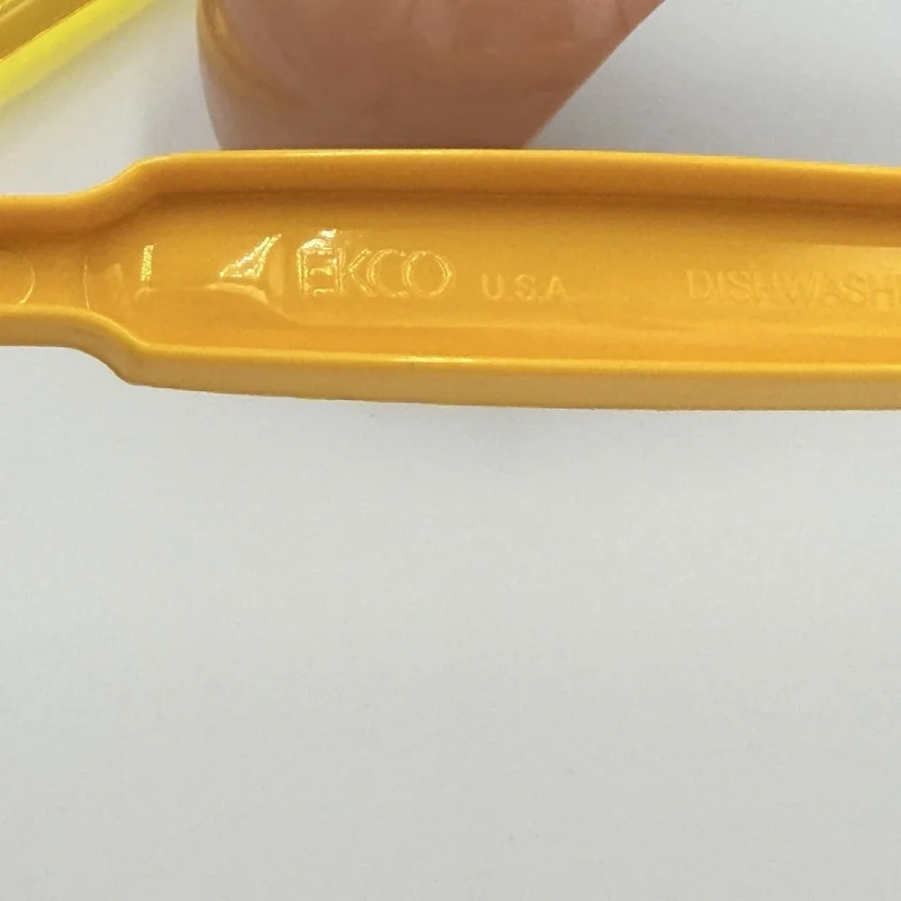 VTG Ekco USA‎ Plastic Utensil Set Fork Slotted Spoon Ladle Yellow Pink Retro